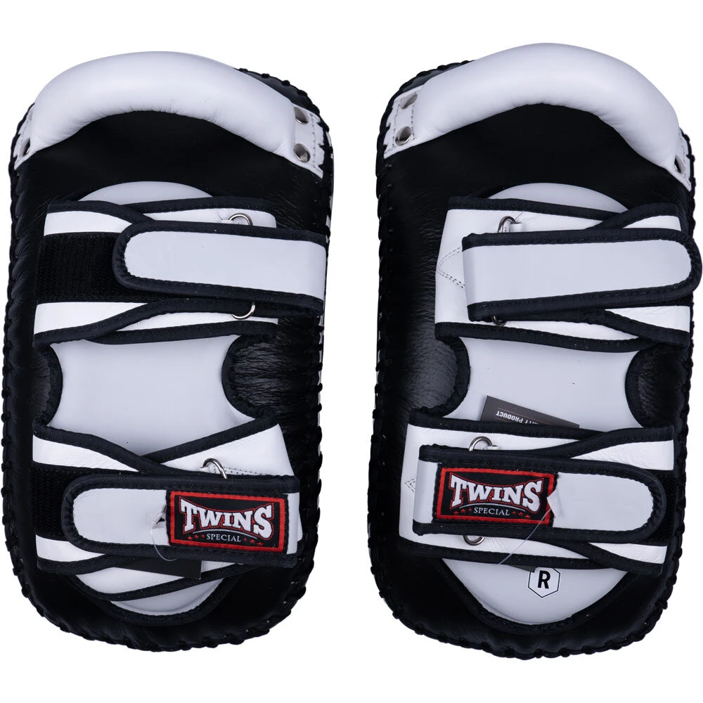 Twins Black/White Deluxe Curved Kick Pads 3 Twins Black/White Deluxe Curved Kick Pads - Image 3