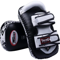 Twins Black/White Deluxe Curved Kick Pads 8 Twins Black/White Deluxe Curved Kick Pads -Boxing Promotions Store KPL12 c 3