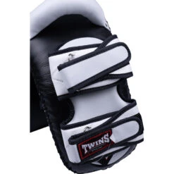Twins Black/White Deluxe Curved Kick Pads 9 Twins Black/White Deluxe Curved Kick Pads -Boxing Promotions Store KPL12 c 4