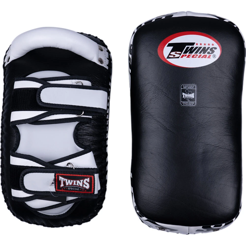 Twins Black/White Deluxe Curved Kick Pads 1 Twins Black/White Deluxe Curved Kick Pads